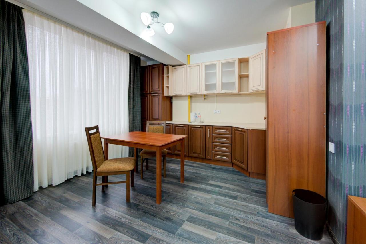 Catherine Hotel Chisinau Eksteriør bilde