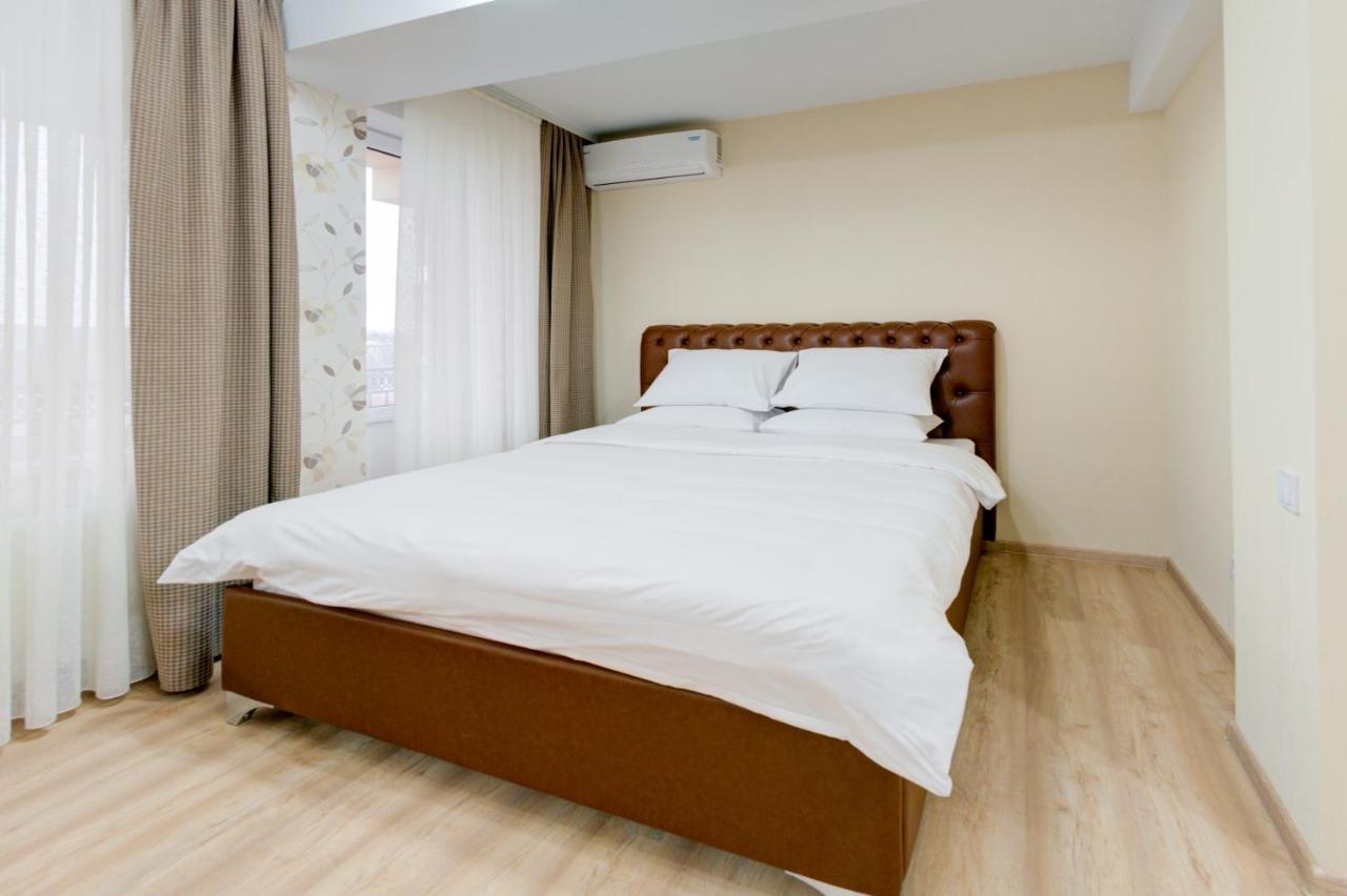Catherine Hotel Chisinau Eksteriør bilde